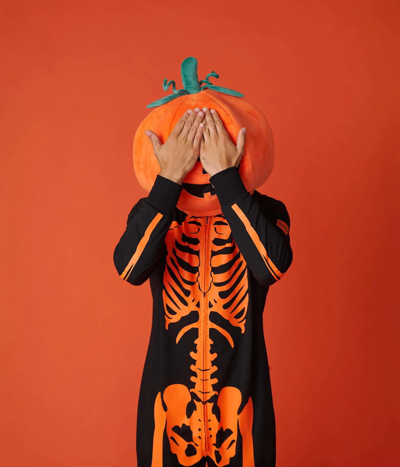 Men's Pumpkin Head Skeleton Costume - Image 11
