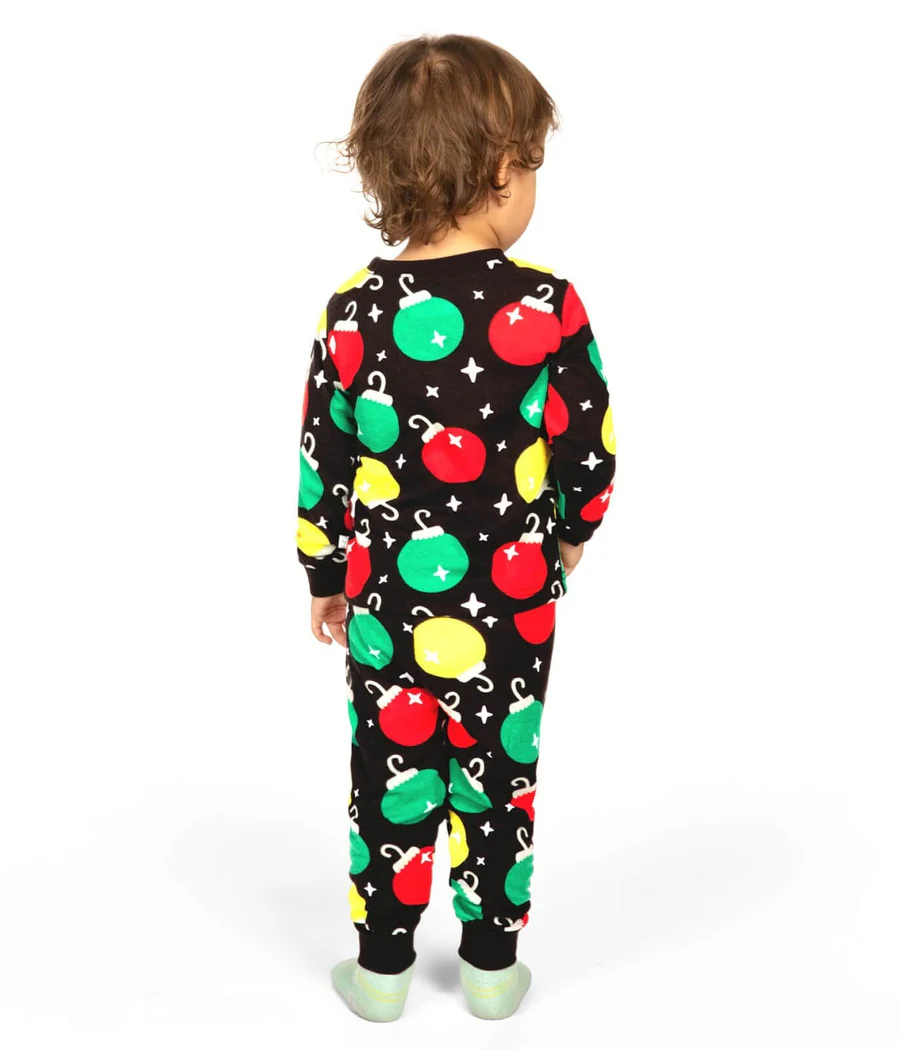Toddler Boy's Ornaments Crew Neck Pajama Set - Image 3